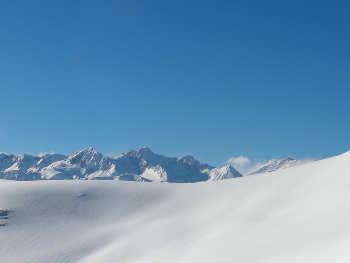 article Quand les pyrenees se transforment en alaska 3-15 04 (2241 visites) article Quand les pyrenees se transforment en alaska 3-15 04