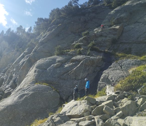 escalade cap de long_102724